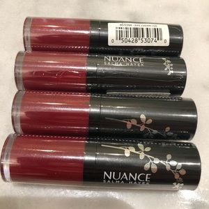Nuance Salem Hayek plumping liquid lipstick red